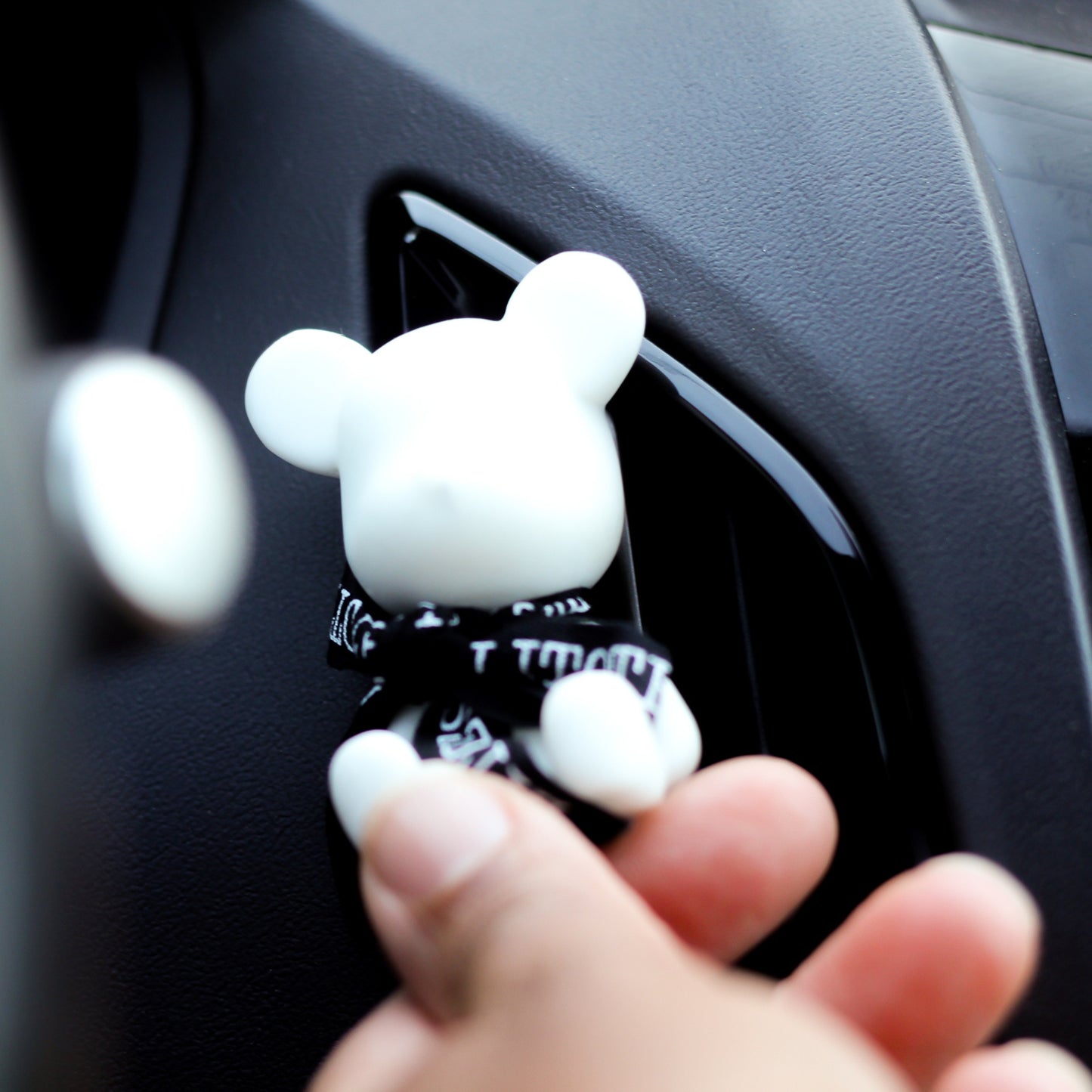 Backseat Bibliothèque Car Diffuser