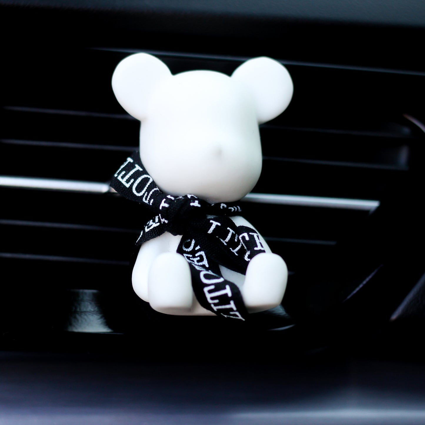 Backseat Bibliothèque Car Diffuser